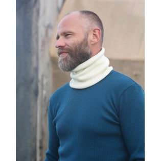 Knitted merino wool loop scarf for men