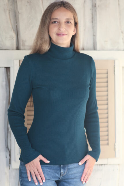 women knitted sweater in merino wool