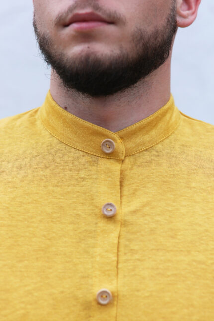 Mens linen button up shirt with short sleeves