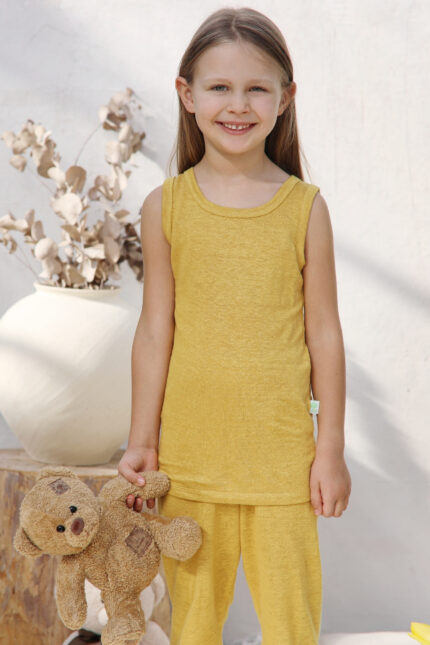 Linen sleeveless shirt for kids